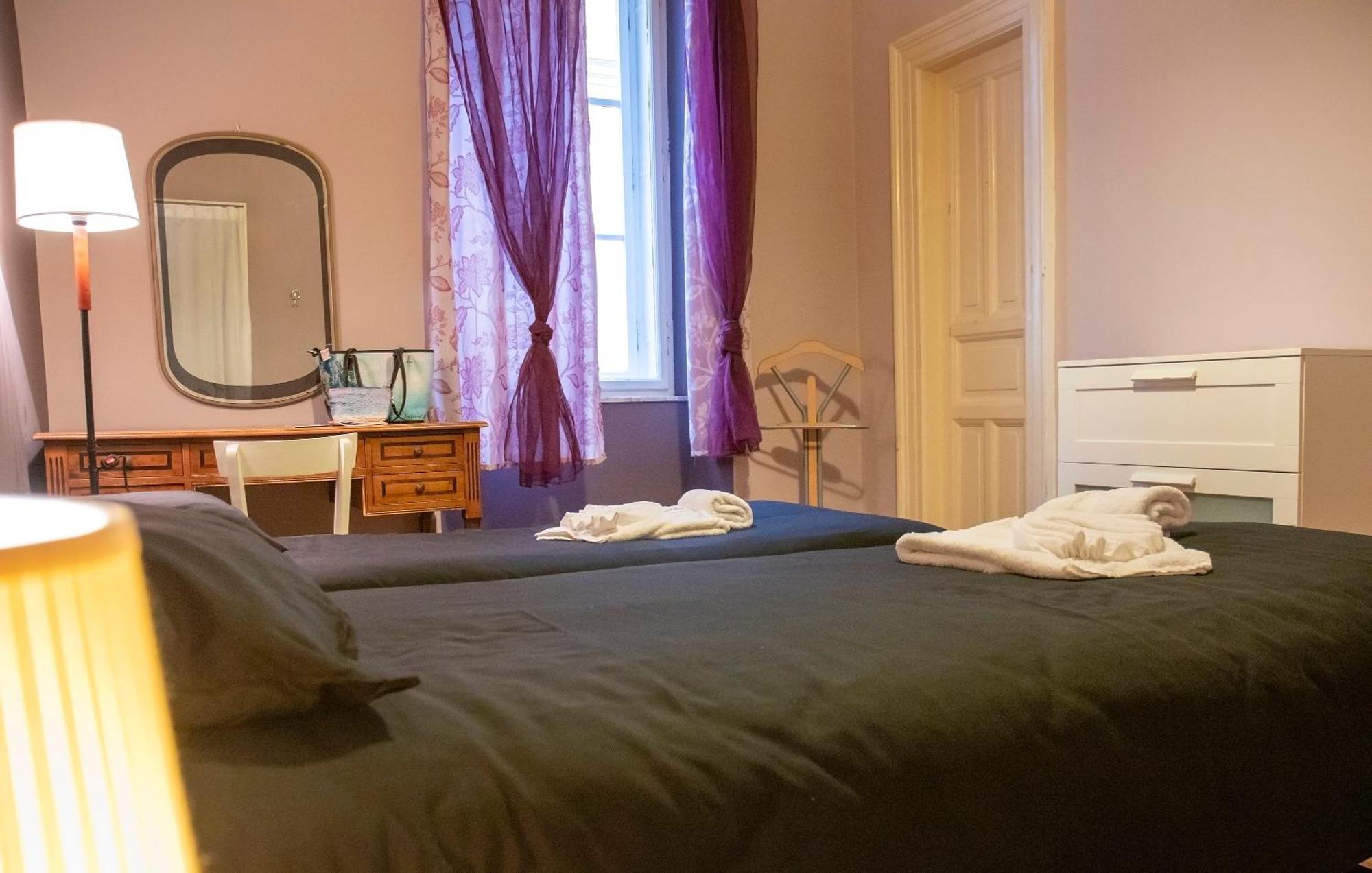 Hostel Teatro Трієст Екстер'єр фото